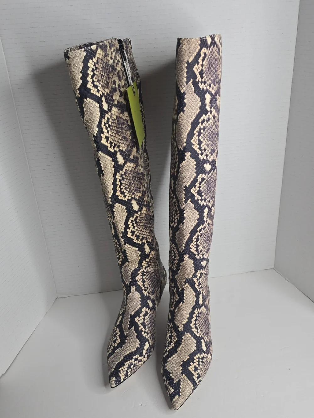 Gianni Bini nwt wide